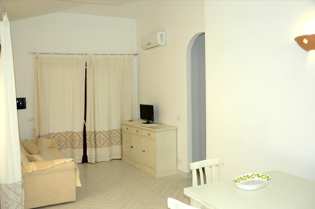 Holiday Homes Stella Marina San Teodoro  Rom bilde